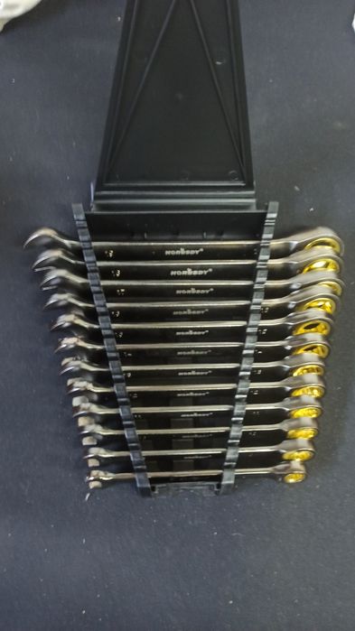 Набір ключів з тріскачкою 8-19 мм Horusdy