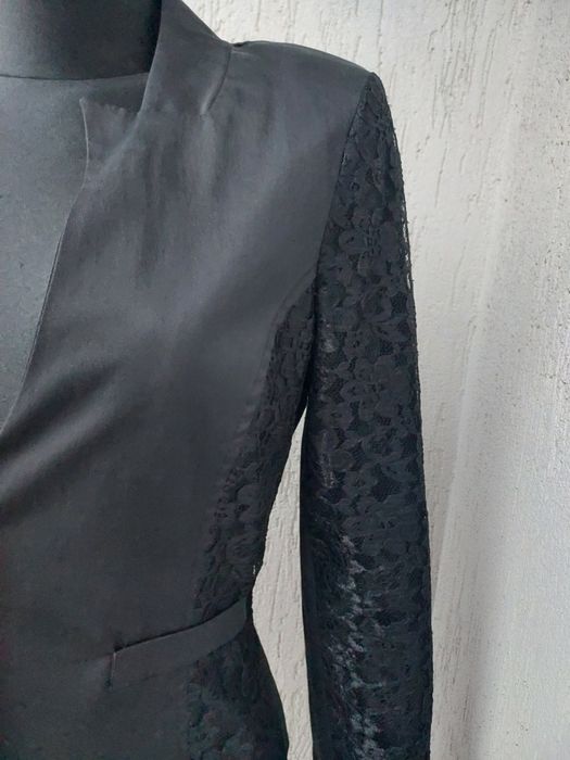 RODNIK Krótka elegancka marynarka w roz S/M.
