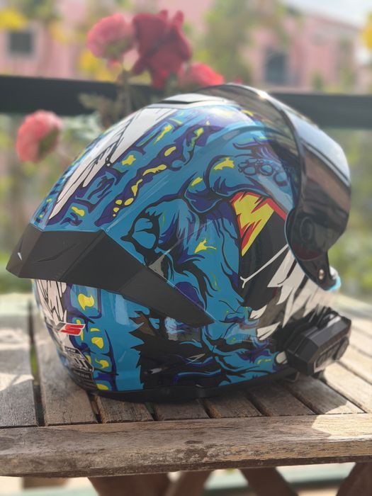 Vendo capacete com intercomunicador