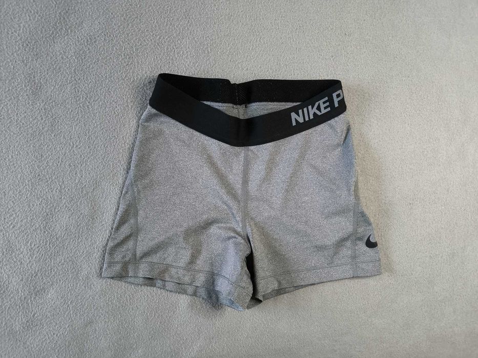 Женские компрессионные шорты Nike Pro XS