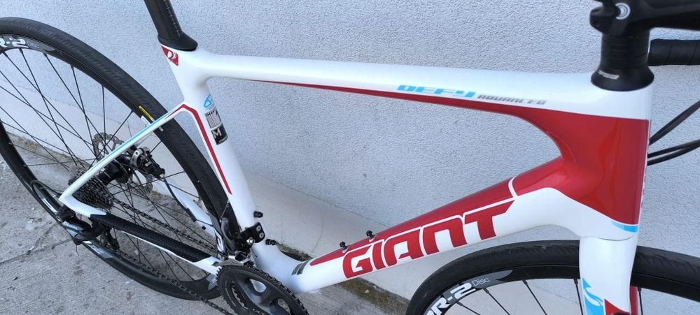 GIANT DEFY ADVANCED 1 (KARBON), Shimano Ultegra, Rozmiar M