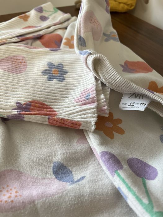 Костюм Zara 110 кофта лосины