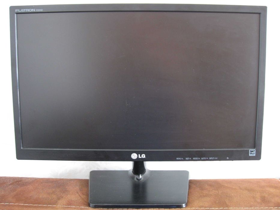Monitor Lg  22"+zasilacz. Rodzaj podświetlania LED. Sprzedam, sprawny.