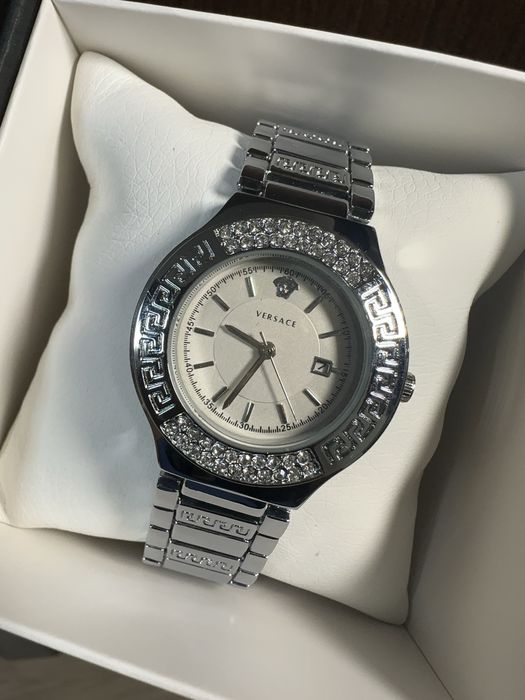 Годиник жіночий кварцевий