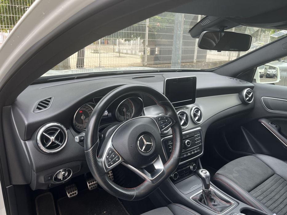 Mercedes GLA 200 AMG line