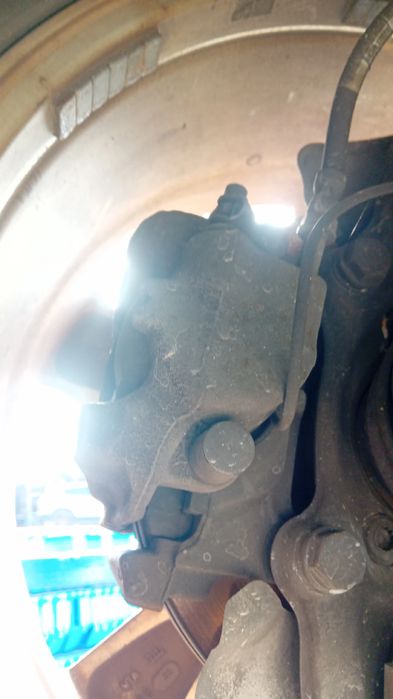 Pinça travão / maxila de travão frente esquerda AUDI A4 Avant (8K5, B8
