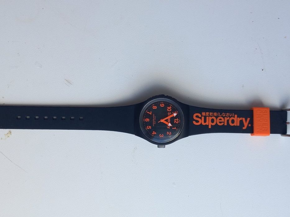 Годиник  із силіконовим ремінцем Superdry