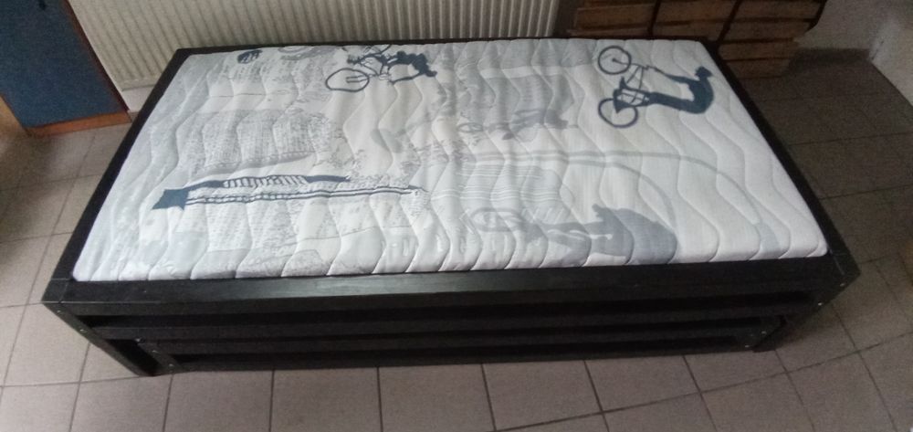 Łóżko młodzieżowe