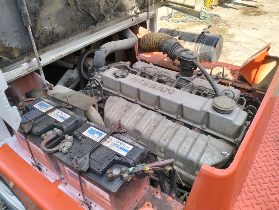 Empilhador Nissan para venda