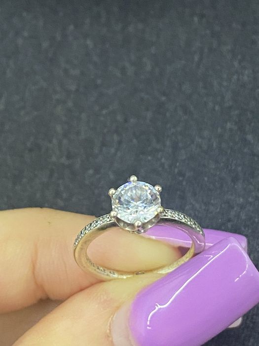 Pierścionek pandora korona