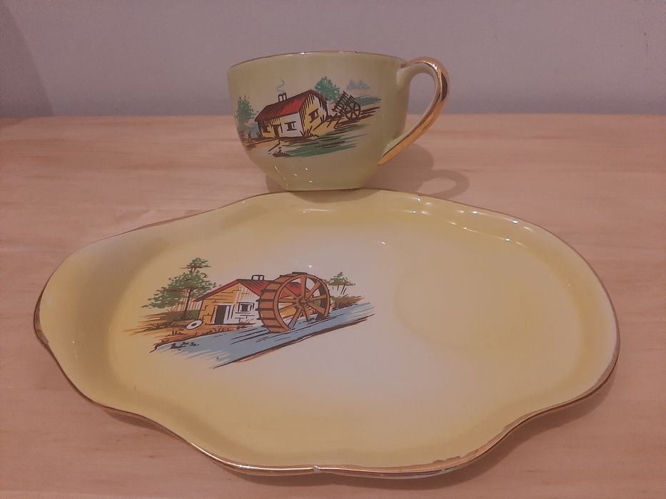 Almocadeira chavena  raul bernarda Alcobaça verde amarela