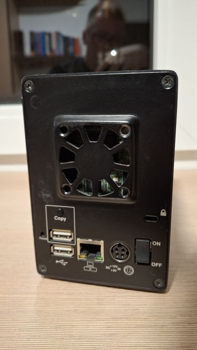 Xtreamer eTRAYz (2Bay RAID NAS - Personal Web Server & Storage)