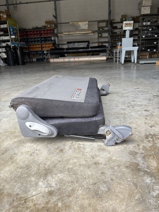 Banco Nissan Terrano