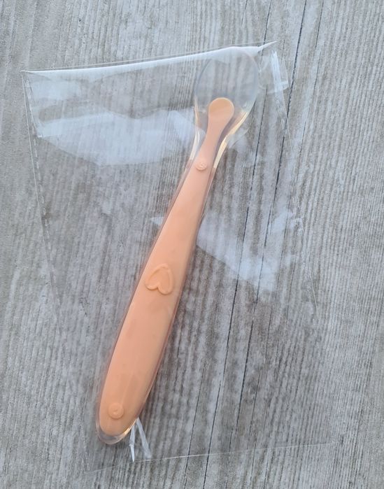 Colher em silicone para bebé