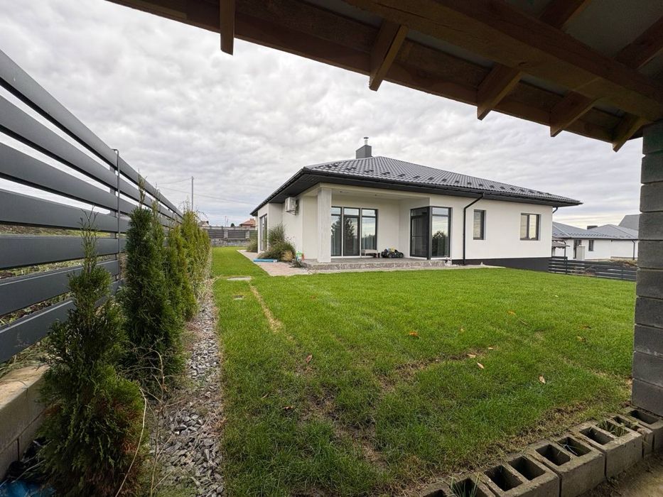 р Будинок 2024 року з басейном, каміном і гаражем на 2 авто + торг !!!