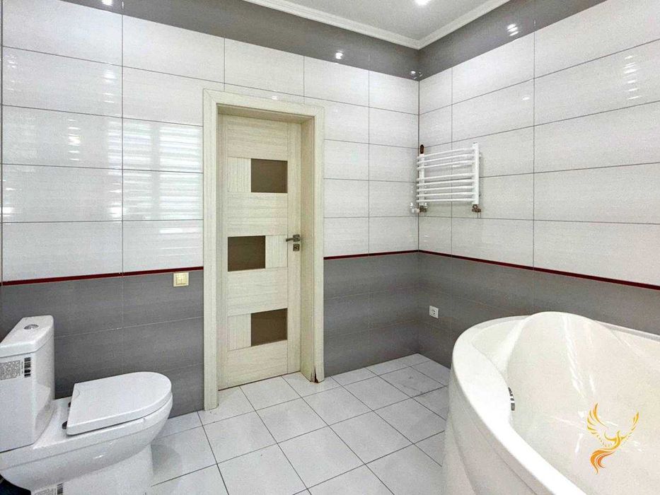 Постанови! Велика квартира з ремонтом в приміській зоні!