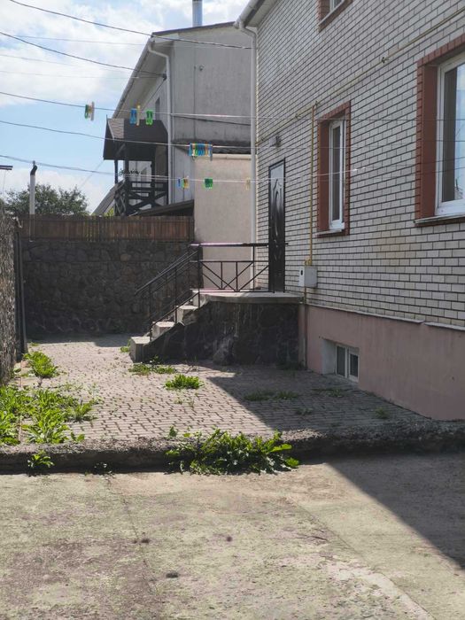 Продаж гарного житлового будинку з ділянкою, район Ружична ID 46390