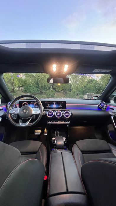 MERCEDES-BENZ A-250 AMG EDITION | 224cv | Full Extras | Gasolina |