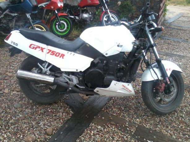 Kawasaki gpx750 gpx 750 silnik lagi koło felga tarcze wahacz części