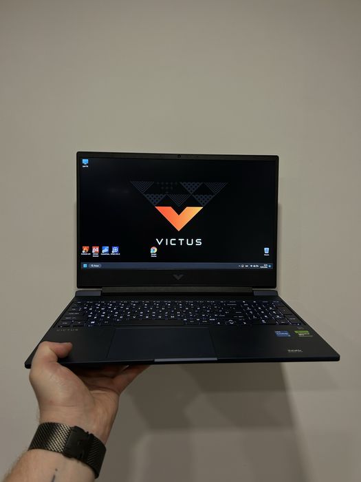 Топовий ігровий ноутбук!!! HP Victus 15 у відміному стані