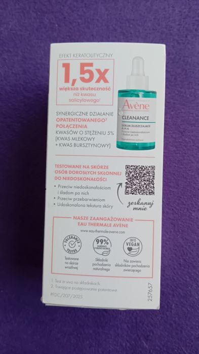 Sprzedam serum złuszczające A.H.A  Cleanance Avene