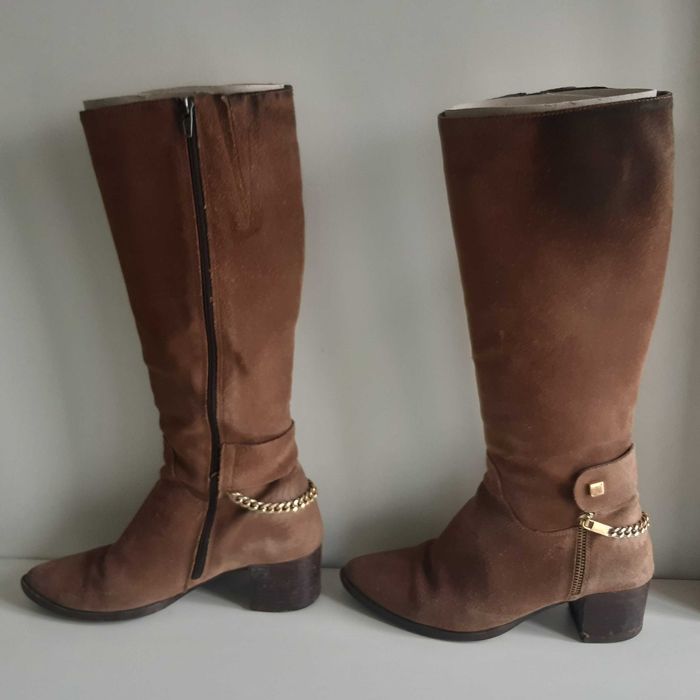 Botas Senhora Cano Alto Camurça tam. 35/36 Estimadas