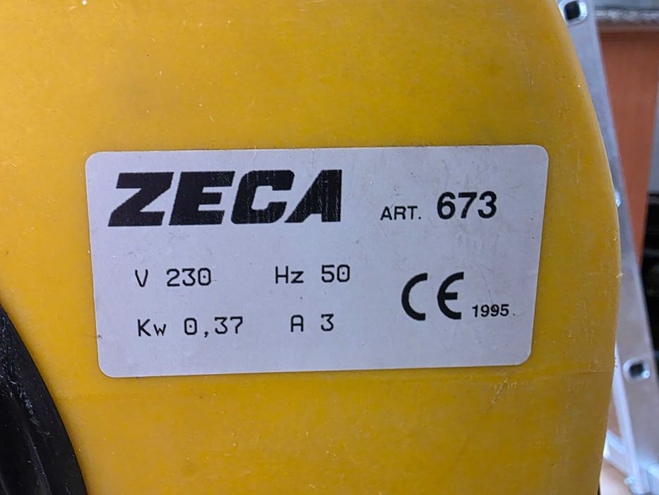 Extrator Portátil de Gases de Escape Fumos 673 ZECA - A Estrear