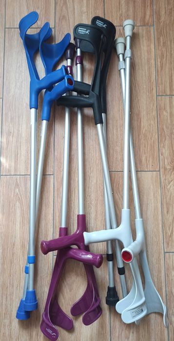 DUŻE KULE ORTOPEDYCZNE ŁOKCIOWE medyczne rehabilitacyjne pachowe kijki