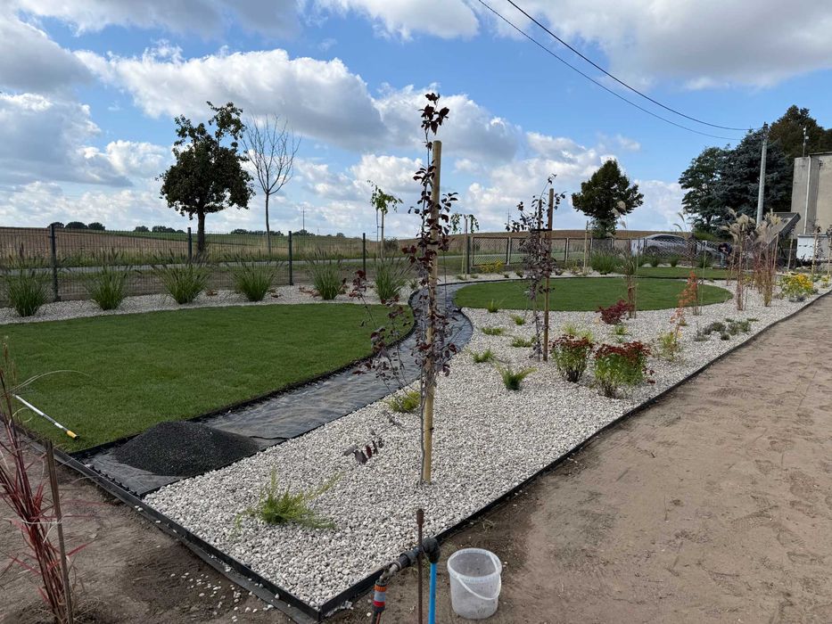 Budowanie i projektowanie ogrodów.