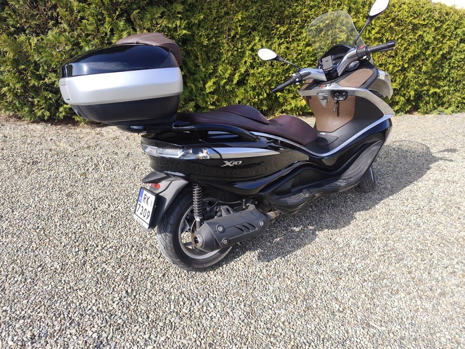 Piaggio x10 125cm3