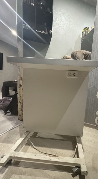 Перукарське дзеркало | Парикмахерское зеркало | Стійка перукарська