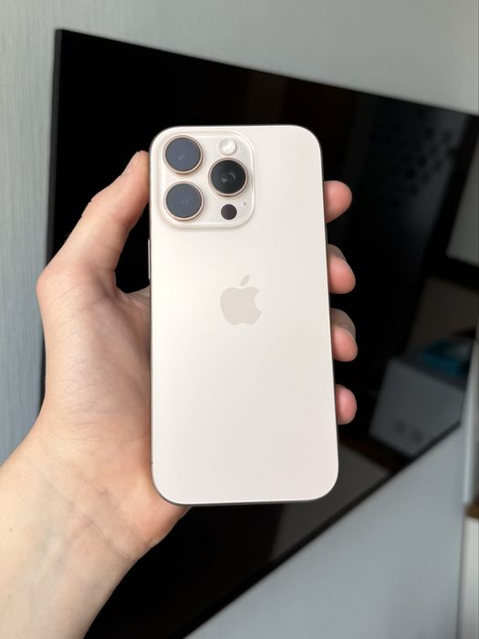 Продам Apple Iphone 16 Pro 256GB Desert Titanium 90% Ідеальний стан Neverlock Фіз.сім.