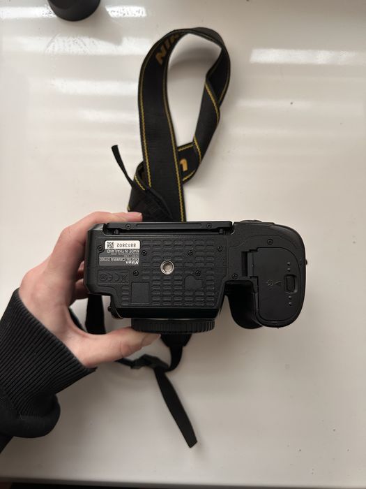 Цифровий фотоапарат Nikon D7500