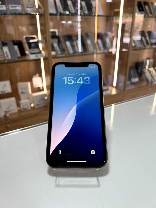 IPHONE 11 64 GB BLACK