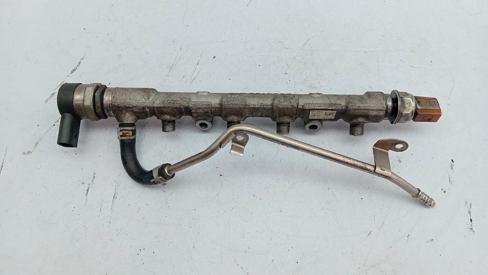 Rampa de injeção SEAT Ibiza IV ST (6J8, 6P8)