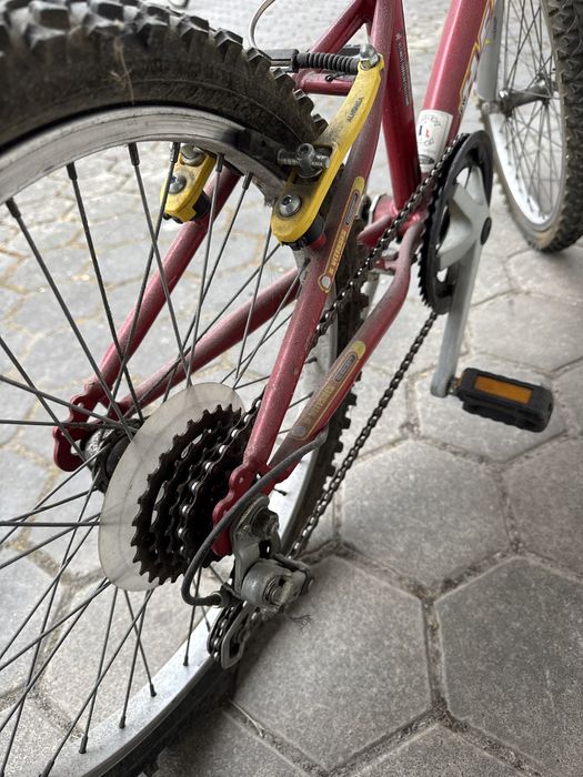 Bicicleta de criança 20” em bom estado – pronta a andar
