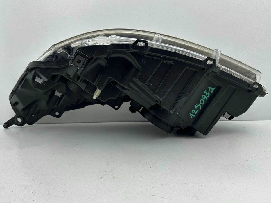 Ótica / Farol Direita - Peugeot 508