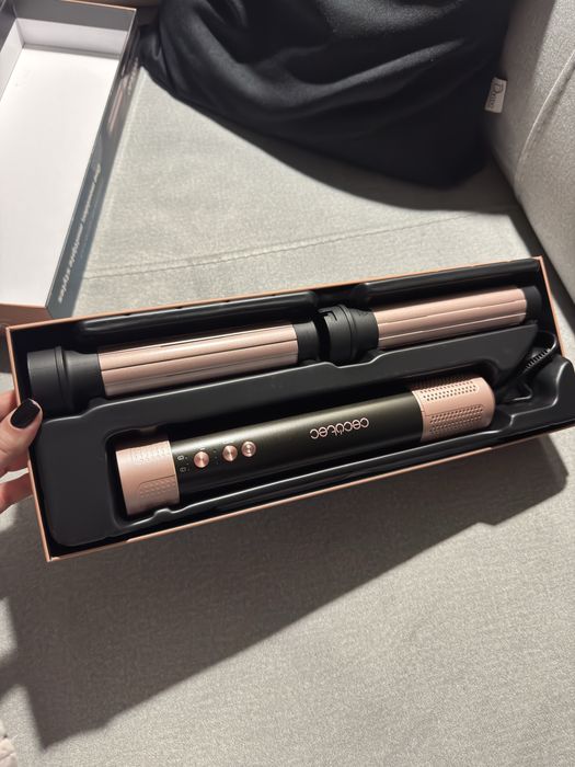 Стайлер Cecotec.