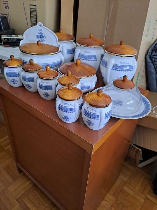 Conjunto de porcelana para cozinha