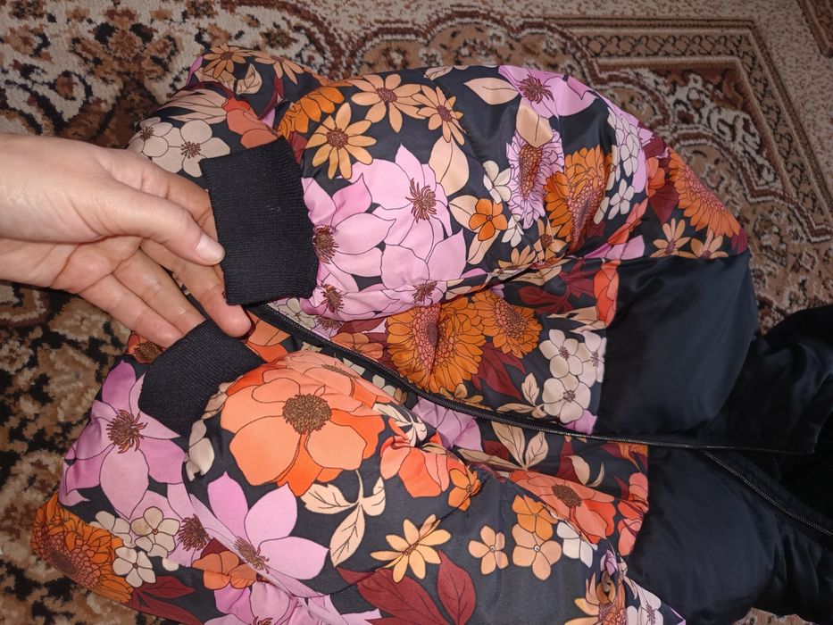 Куртка від Next для дівчинки