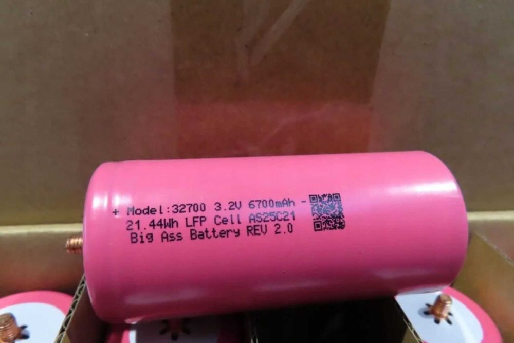 Железо фосфатный аккумулятор 3.2V BIG ASS 32700 6700mAh 3.35A LIFEPO4