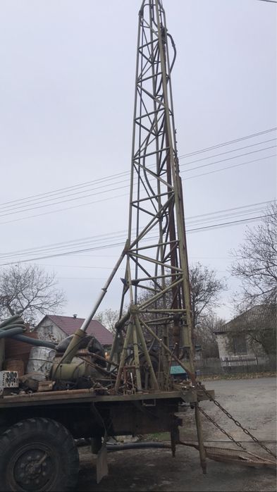Бурова установка УРБ-2,5 з компресором