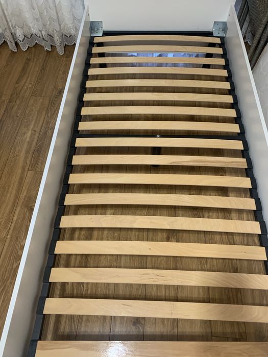 Продам ліжко 90*200