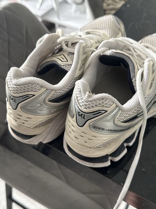 Кросівки ASICS білі