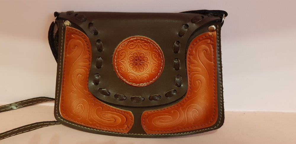 Сумочка шкіряна жіноча