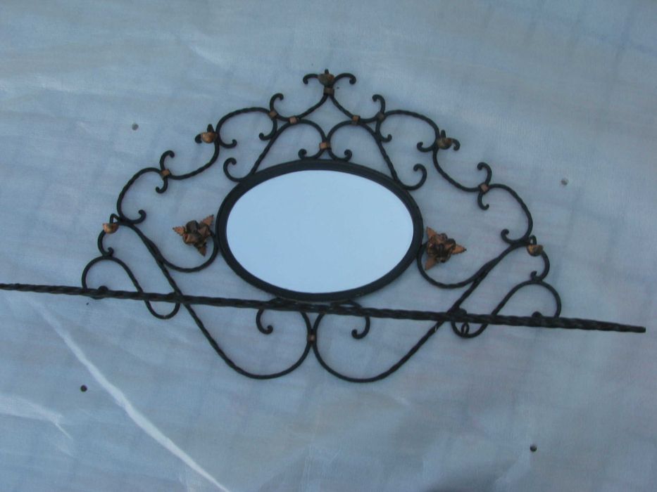 Espelho com  cabide antigo