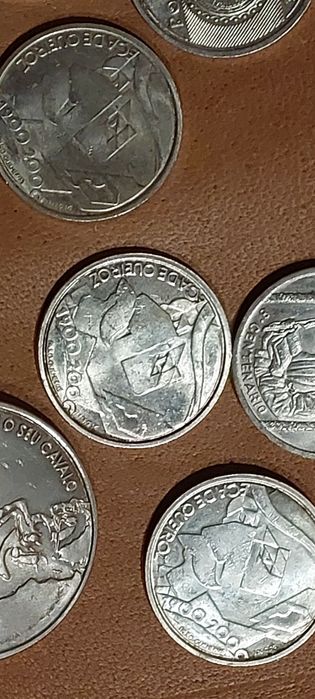 moedas de escudo em prata