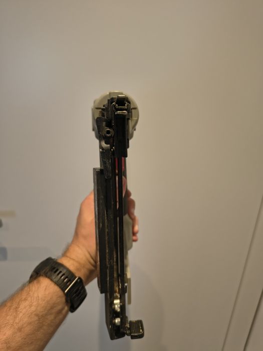 Zszywacz pneumatyczny Porter Cable 1/4” NS100A z wąską koroną USA
