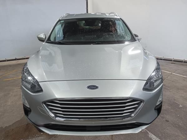 Para Peças Ford Focus Iv Três Volumes (Hm)