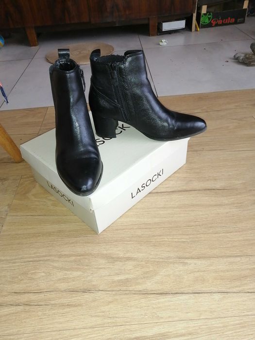Botki buty skózany firmy Lasocki